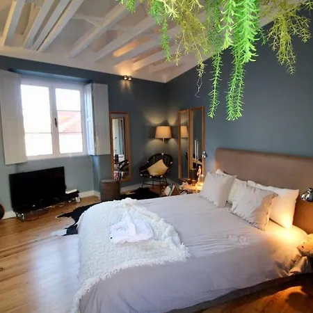 Apartment Madalena Views - Stylish & Luxury @ Baixa Lisbon