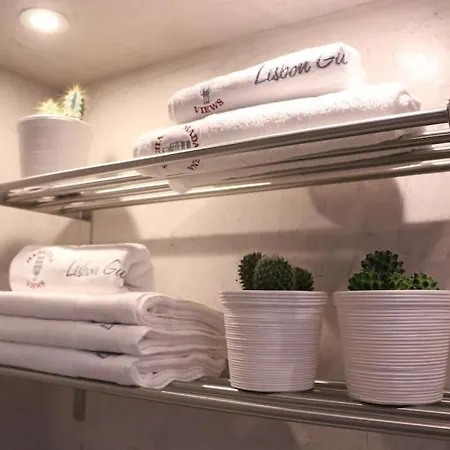 Апартаменти Madalena Views - Stylish & Luxury @ Baixa *